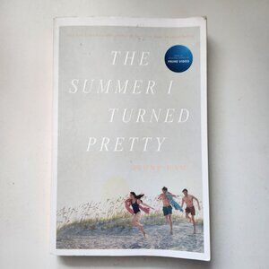 The Summer I Turned Pretty By Jenny Han Paperback Book - Good